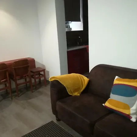 Ni House * Sesimbra